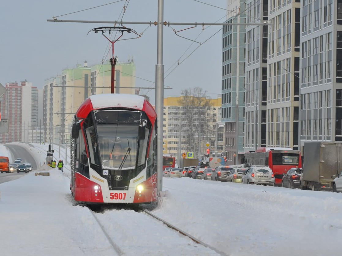 Запущено движение трамваев по улицам Крисанова и Карпинского в Перми